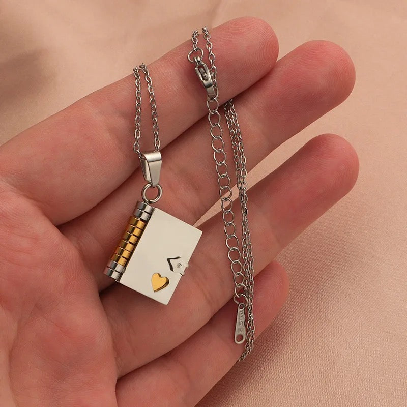 Cadena Libro de Amor