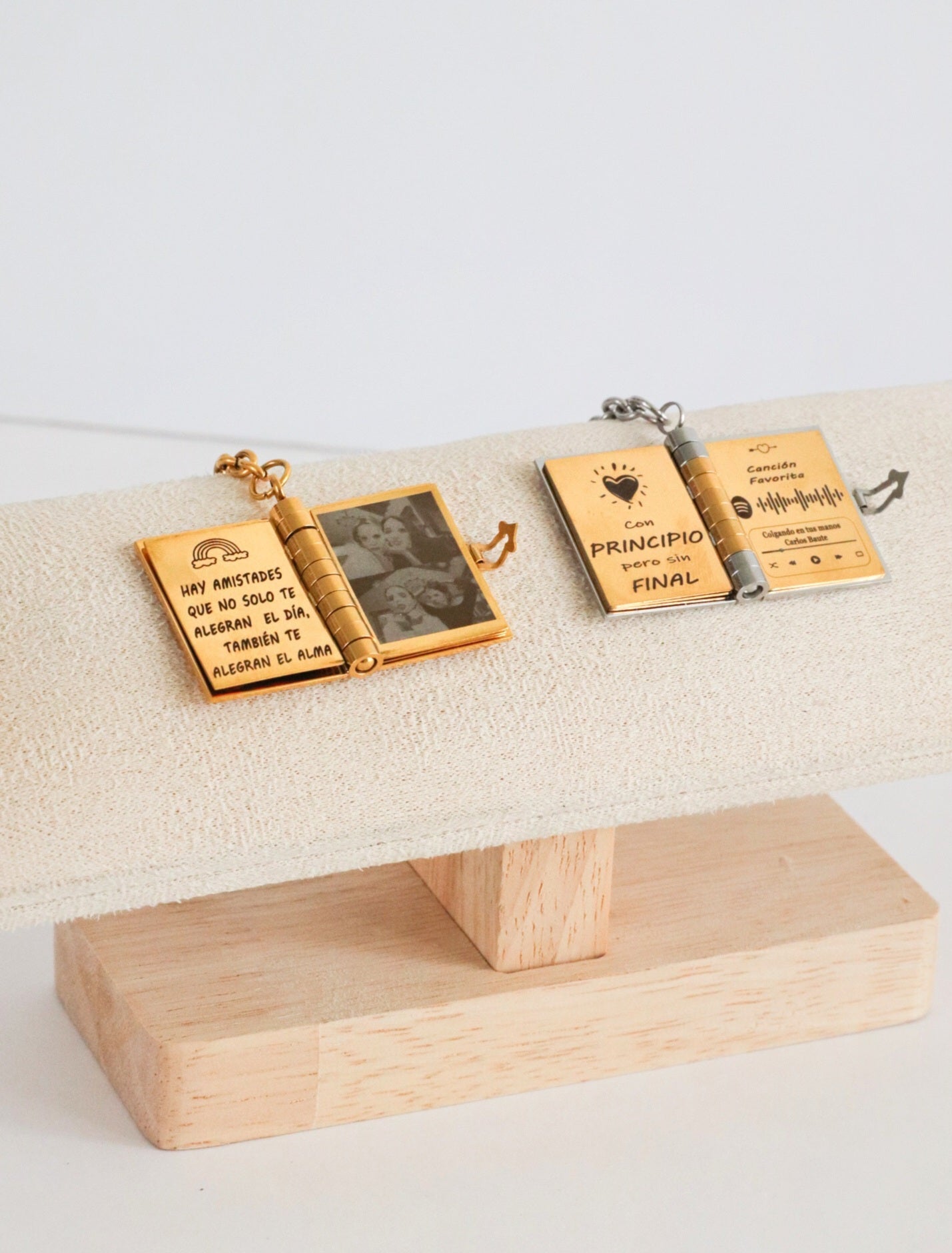 Llavero Libro de Amor