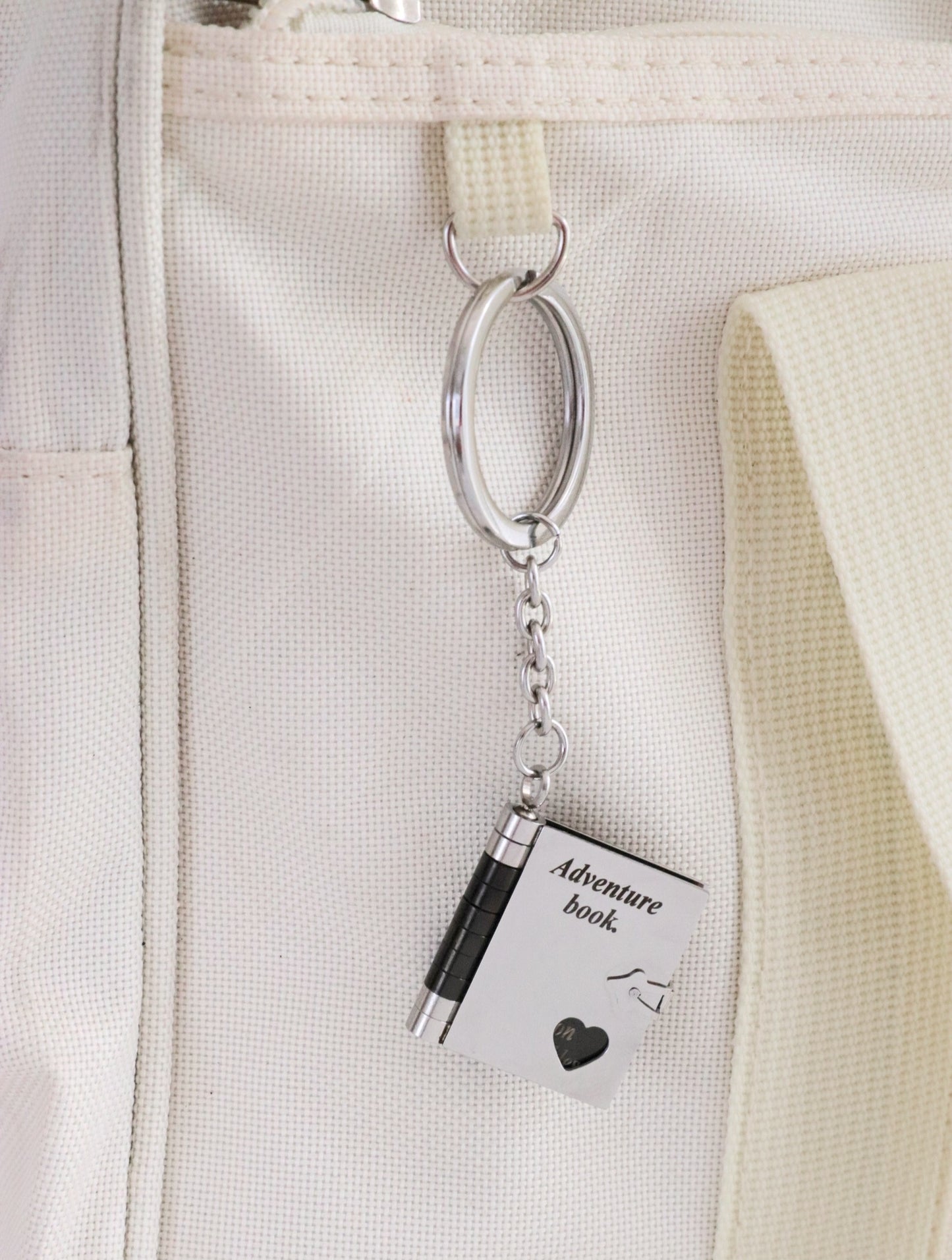 Llavero Libro de Amor