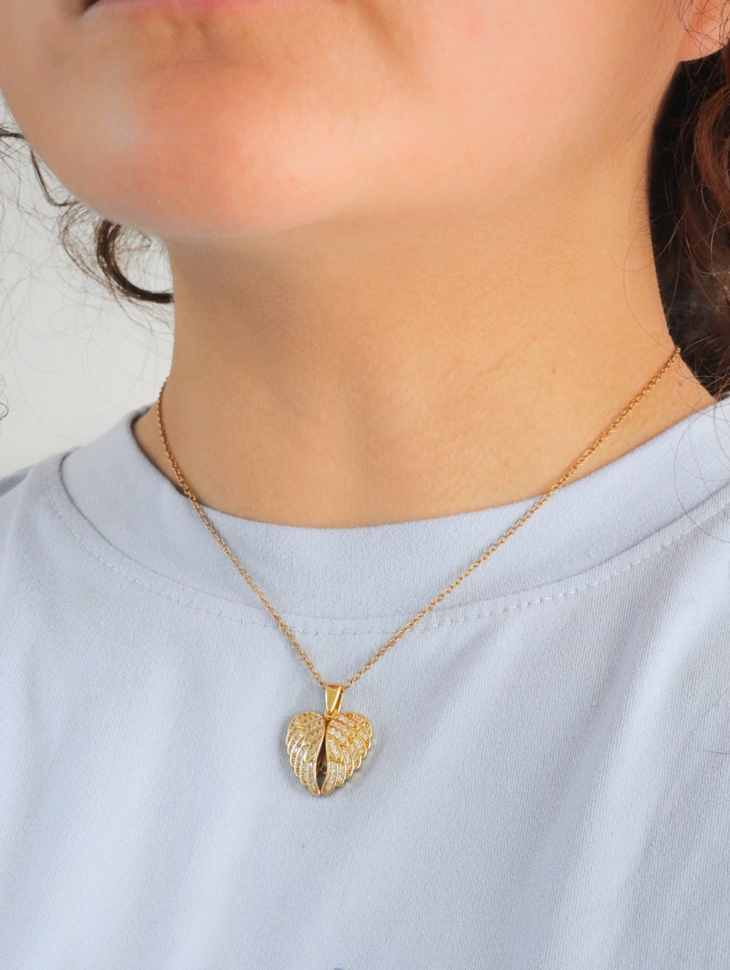 Cadena Alas de Luz