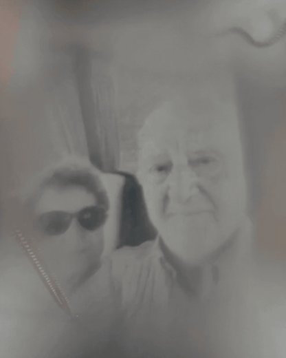 Cadena cruz titán ojo de cristal