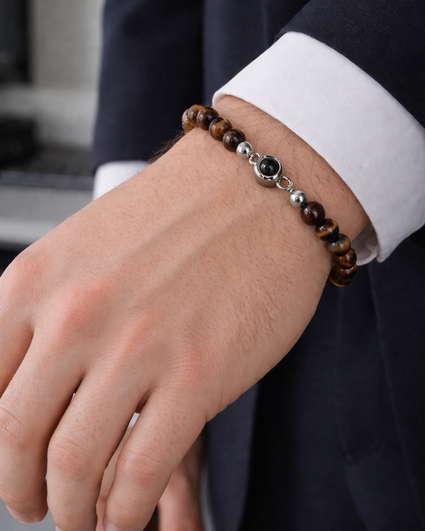 Brazalete ojo de tigre proyectable